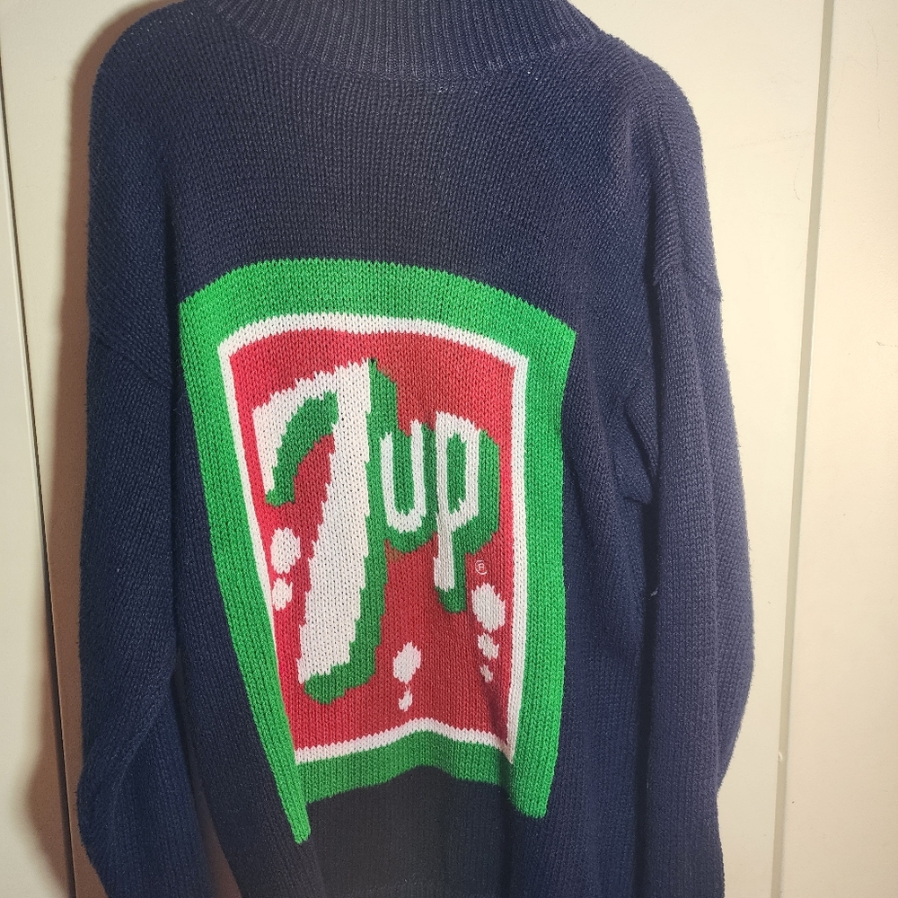 Vintage The eagle's eye 7up Sweater